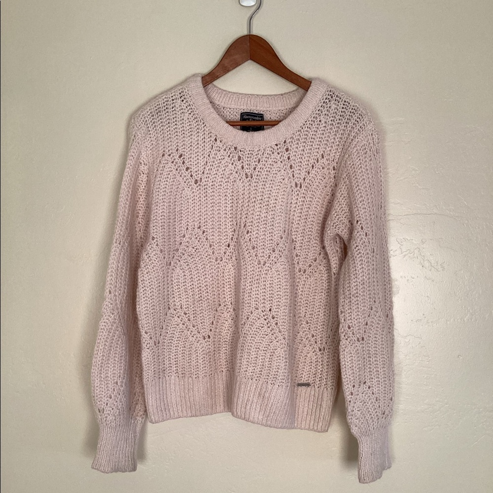 Abercrombie & Fitch Crème Knit Sweater Size Large